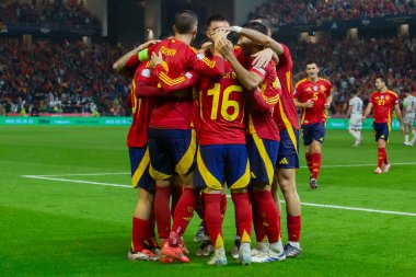 Cordoba, İspanya - 15 Ekim 2024: UEFA Uluslar Ligi ön eleme karşılaşması İspanya ile Sırbistan arasında. İspanya Milli Futbol Takımı 'nın zaferi. Milli takımın oyuncuları. Profesyonel futbol..