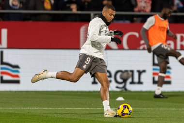 Girona, İspanya - 7 Aralık 2024: Girona Fc ile Real Madrid arasında oynanan lig maçı. Real Madrid kazandı. Avrupa şampiyonu.