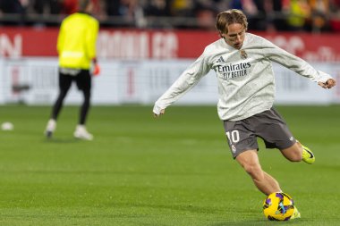 Girona, İspanya - 7 Aralık 2024: Girona Fc ile Real Madrid arasında oynanan lig maçı. Real Madrid kazandı. Avrupa şampiyonu.
