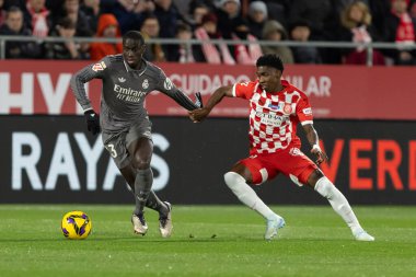 Girona, İspanya - 7 Aralık 2024: Girona Fc ile Real Madrid arasında oynanan lig maçı. Real Madrid kazandı. Avrupa şampiyonu.