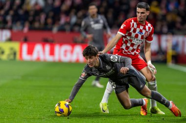 Girona, İspanya - 7 Aralık 2024: Girona Fc ile Real Madrid arasında oynanan lig maçı. Real Madrid kazandı. Avrupa şampiyonu.