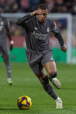 Girona, İspanya - 7 Aralık 2024: Girona Fc ile Real Madrid arasında oynanan lig maçı. Real Madrid kazandı. Avrupa şampiyonu.