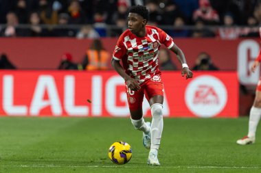 Girona, İspanya - 7 Aralık 2024: Girona Fc ile Real Madrid arasında oynanan lig maçı. Real Madrid kazandı. Avrupa şampiyonu.