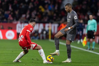 Girona, İspanya - 7 Aralık 2024: Girona Fc ile Real Madrid arasında oynanan lig maçı. Real Madrid kazandı. Avrupa şampiyonu.
