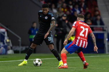 Madrid, İspanya - 11 Aralık 2024: Atletico de Madrid ile SK Slovamn Bratislava arasında oynanan Şampiyonlar Ligi maçı. SK Bratislava oyuncuları. Colchoneros kazandı.