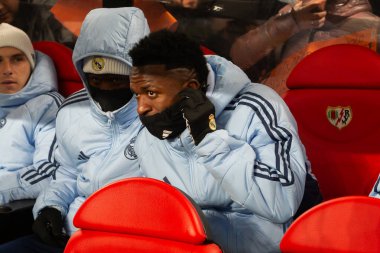 Madrid, İspanya - 14 Aralık 2024: Rayo Vallecano ile Real Madrid arasındaki lig maçı Vallecas mahallesinde oynandı. Futbolcular. Lig 2024, Lig 2025.