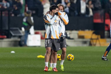 Madrid, İspanya - 14 Aralık 2024: Rayo Vallecano ile Real Madrid arasındaki lig maçı Vallecas mahallesinde oynandı. Futbolcular. Lig 2024, Lig 2025.