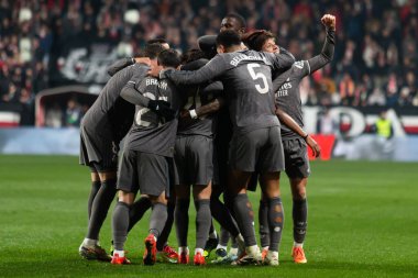Madrid, İspanya - 14 Aralık 2024: Rayo Vallecano ile Real Madrid arasındaki lig maçı Vallecas mahallesinde oynandı. Futbolcular. Lig 2024, Lig 2025.