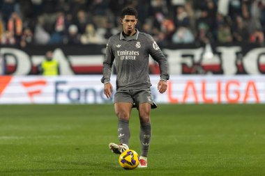 Madrid, İspanya - 14 Aralık 2024: Rayo Vallecano ile Real Madrid arasındaki lig maçı Vallecas mahallesinde oynandı. Futbolcular. Lig 2024, Lig 2025.
