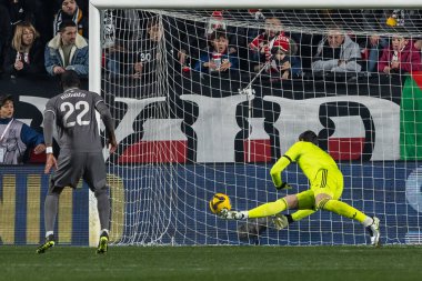 Madrid, İspanya - 14 Aralık 2024: Rayo Vallecano ile Real Madrid arasındaki lig maçı Vallecas mahallesinde oynandı. Futbolcular. Lig 2024, Lig 2025.