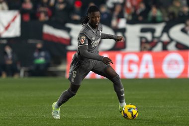 Madrid, İspanya - 14 Aralık 2024: Rayo Vallecano ile Real Madrid arasındaki lig maçı Vallecas mahallesinde oynandı. Futbolcular. Lig 2024, Lig 2025.