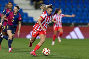 Madrid, İspanya - 23 Ocak 2025: FC Barcelona ile Atletico de Madrid arasında bayanlar Süper Kupa yarı finalleri. Kadın futbolu. Kız futbolu.