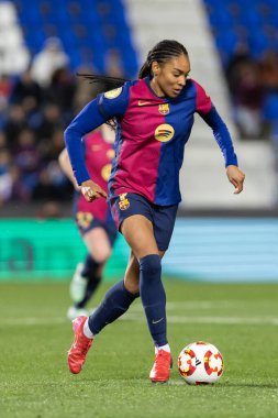 Madrid, İspanya - 23 Ocak 2025: FC Barcelona ile Atletico de Madrid arasında bayanlar Süper Kupa yarı finalleri. Kadın futbolu. Kız futbolu.