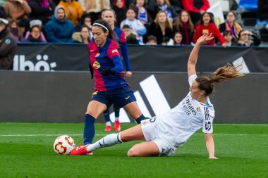 Madrid, İspanya - 26 Ocak 2025: Madrid 'de FC Barcelona ile Real Madrid arasında oynanan Bayanlar Süper Kupası Finali. Kadın futbol klasiği. FC Barcelona kazandı..