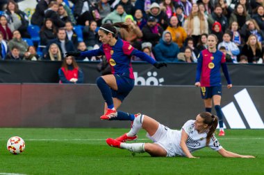 Madrid, İspanya - 26 Ocak 2025: Madrid 'de FC Barcelona ile Real Madrid arasında oynanan Bayanlar Süper Kupası Finali. Kadın futbol klasiği. FC Barcelona kazandı..