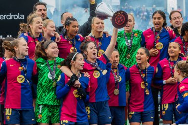 Madrid, İspanya - 26 Ocak 2025: Madrid 'de FC Barcelona ile Real Madrid arasında oynanan Bayanlar Süper Kupası Finali. Kadın futbol klasiği. FC Barcelona kazandı..
