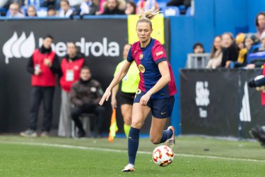 Madrid, İspanya - 26 Ocak 2025: Madrid 'de FC Barcelona ile Real Madrid arasında oynanan Bayanlar Süper Kupası Finali. Kadın futbol klasiği. FC Barcelona kazandı..