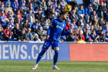 Madrid, İspanya - 1 Şubat 2025: Getafe Fc ile Sevilla Fc arasındaki lig maçı Madrid 'de oynandı. Getafe FC oyuncuları. Lig 2024, 2025. Profesyonel futbol..