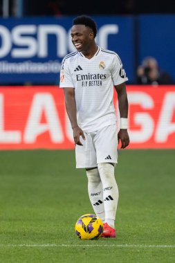 Pamplona, İspanya - 15 Şubat 2025: Pamplona 'da oynanan Osasuna ve Real Madrid ligi maçı. Gerçek Madrid oyuncuları. Avrupa şampiyonları. Lig 2024, 2025