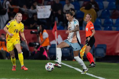 Valencia, İspanya - 21 Şubat 2025: İspanya milli takımı ile Belçika milli takımı arasındaki maç Valencia 'da oynandı. UEFA Kadın Milletler Ligi. İspanyol milli futbol takımının oyuncuları.