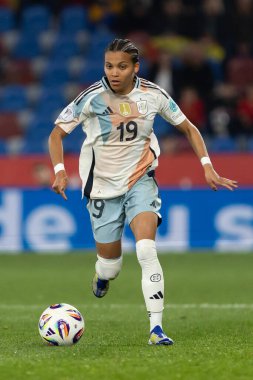 Valencia, İspanya - 21 Şubat 2025: İspanya milli takımı ile Belçika milli takımı arasındaki maç Valencia 'da oynandı. UEFA Kadın Milletler Ligi. İspanyol milli futbol takımının oyuncuları.
