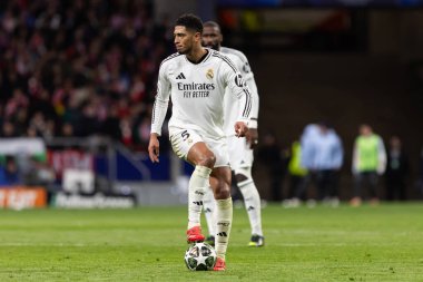 Madrid, İspanya - 12 Mart 2025: Madrid 'de Atletico Madrid ile Real Madrid arasında oynanan Şampiyonlar Ligi maçı. Gerçek Madrid oyuncuları. Avrupa şampiyonları. İspanyol Euroderby.