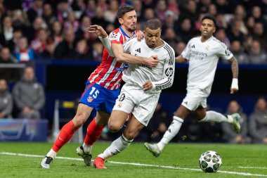 Madrid, İspanya - 12 Mart 2025: Madrid 'de Atletico Madrid ile Real Madrid arasında oynanan Şampiyonlar Ligi maçı. Gerçek Madrid oyuncuları. Avrupa şampiyonları. İspanyol Euroderby.