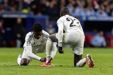 Madrid, İspanya - 12 Mart 2025: Madrid 'de Atletico Madrid ile Real Madrid arasında oynanan Şampiyonlar Ligi maçı. Gerçek Madrid oyuncuları. Avrupa şampiyonları. İspanyol Euroderby.