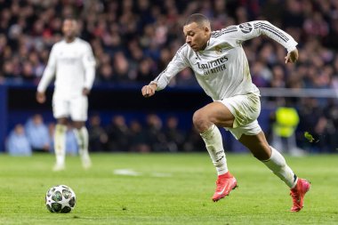 Madrid, İspanya - 12 Mart 2025: Madrid 'de Atletico Madrid ile Real Madrid arasında oynanan Şampiyonlar Ligi maçı. Gerçek Madrid oyuncuları. Avrupa şampiyonları. İspanyol Euroderby.