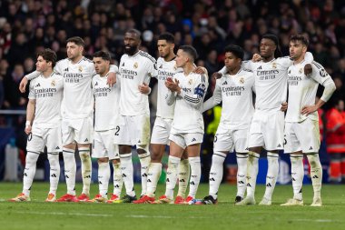 Madrid, İspanya - 12 Mart 2025: Madrid 'de Atletico Madrid ile Real Madrid arasında oynanan Şampiyonlar Ligi maçı. Gerçek Madrid oyuncuları. Avrupa şampiyonları. İspanyol Euroderby.