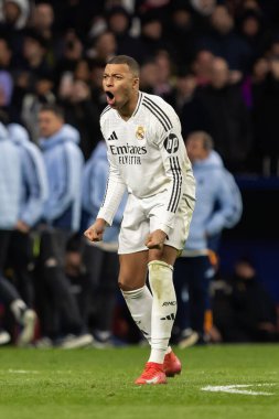 Madrid, İspanya - 12 Mart 2025: Madrid 'de Atletico Madrid ile Real Madrid arasında oynanan Şampiyonlar Ligi maçı. Gerçek Madrid oyuncuları. Avrupa şampiyonları. İspanyol Euroderby.
