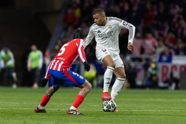 Madrid, İspanya - 12 Mart 2025: Atletico Madrid ile Real Madrid arasındaki Şampiyonlar Ligi maçı başkentte oynandı. Avrupa Şampiyonları. İspanyol Euroderby.