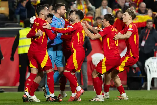 Valencia, İspanya - 23 Mart 2025: UEFA Uluslar Ligi çeyrek finalleri İspanya ile Hollanda arasında Valencia 'da oynandı. İspanyol milli takım oyuncuları. İspanya kazandı.