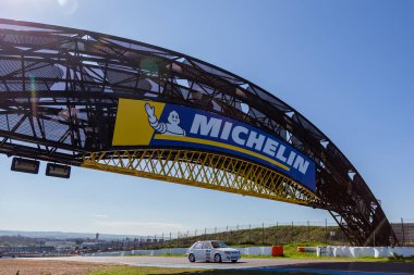 Madrid, İspanya - 29 Mart 2025: Madrid 'deki Jarama Pisti' nde düzenlenen RACE Touring Car Championship Championship. Araba yarışı. Kapalı devre. Hız yarışı.