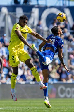 Madrid, İspanya - 30 Mart 2025: La Liga maçı Getafe FC ile Villarreal arasında Madrid 'de oynandı. Villarreal oyuncuları. Profesyonel futbol. La Liga 2024, 2025.