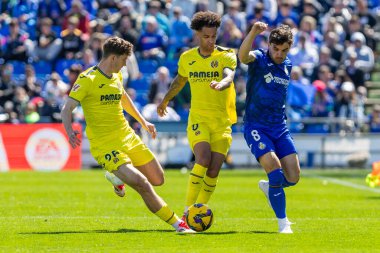 Madrid, İspanya - 30 Mart 2025: La Liga maçı Getafe FC ile Villarreal arasında Madrid 'de oynandı. Villarreal oyuncuları. Profesyonel futbol. La Liga 2024, 2025.