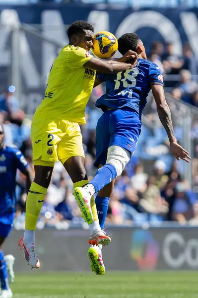 Madrid, İspanya - 30 Mart 2025: La Liga maçı Getafe FC ile Villarreal arasında Madrid 'de oynandı. Villarreal oyuncuları. Profesyonel futbol. La Liga 2024, 2025.