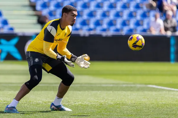 Madrid, İspanya - 30 Mart 2025: La Liga maçı Getafe FC ile Villarreal arasında Madrid 'de oynandı. Villarreal oyuncuları. Profesyonel futbol. La Liga 2024, 2025.