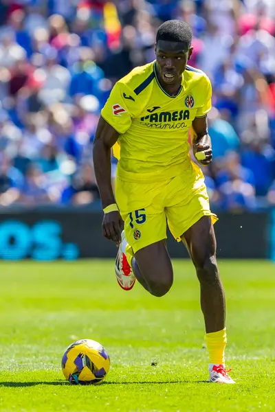 Madrid, İspanya - 30 Mart 2025: La Liga maçı Getafe FC ile Villarreal arasında Madrid 'de oynandı. Villarreal oyuncuları. Profesyonel futbol. La Liga 2024, 2025.