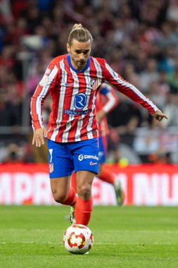Madrid, İspanya - 2 Nisan 2025: Atletico Madrid ile FC Barcelona arasında oynanan Copa del Rey yarı final maçı. Atletico Madrid oyuncuları. Copa del Rey yarı finalleri.