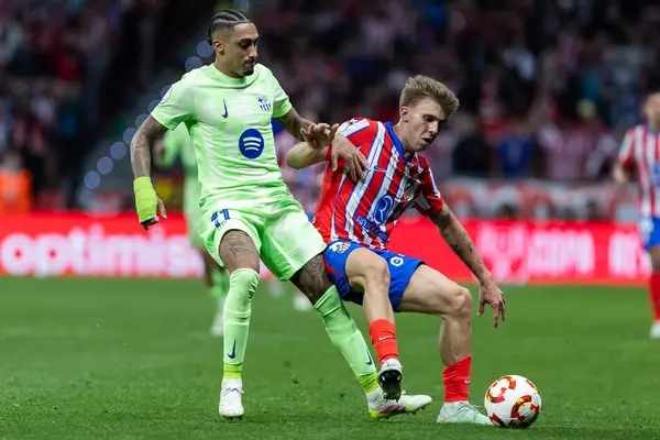 Madrid, İspanya - 2 Nisan 2025: Atletico Madrid ile FC Barcelona arasında oynanan Copa del Rey yarı final maçı. FC Barcelona oyuncuları. Copa del Rey yarı finalleri.