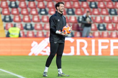 Madrid, İspanya - 4 Nisan 2025: Madrid 'de oynayan Rayo Vallecano ile CD Espaol arasındaki La Liga maçı. Rayo Vallecano oyuncuları. Profesyonel futbol. La Liga 2024-2025.