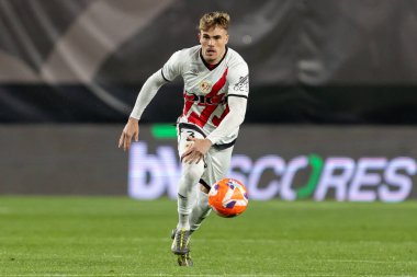 Madrid, İspanya - 4 Nisan 2025: Madrid 'de oynayan Rayo Vallecano ile CD Espaol arasındaki La Liga maçı. Rayo Vallecano oyuncuları. Profesyonel futbol. La Liga 2024-2025.
