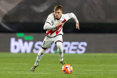 Madrid, İspanya - 4 Nisan 2025: Madrid 'de oynayan Rayo Vallecano ile CD Espaol arasındaki La Liga maçı. Rayo Vallecano oyuncuları. Profesyonel futbol. La Liga 2024-2025.
