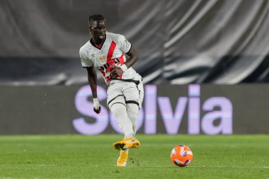 Madrid, İspanya - 4 Nisan 2025: Madrid 'de oynayan Rayo Vallecano ile CD Espaol arasındaki La Liga maçı. Rayo Vallecano oyuncuları. Profesyonel futbol. La Liga 2024-2025.