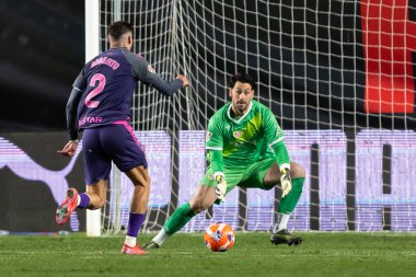 Madrid, İspanya - 4 Nisan 2025: Madrid 'de oynayan Rayo Vallecano ile CD Espaol arasındaki La Liga maçı. Rayo Vallecano oyuncuları. Profesyonel futbol. La Liga 2024-2025.