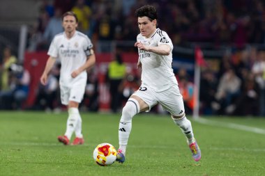 Seville, İspanya - 26 Nisan 2025: Copa del Rey finali Sevilla 'da FC Barcelona ile Real Madrid arasında. Barselona kazandı. İspanyol klasiği. Barselona oyuncuları.