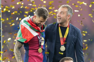 Seville, İspanya - 26 Nisan 2025: Copa del Rey finali Sevilla 'da FC Barcelona ile Real Madrid arasında. Barselona kazandı. İspanyol klasiği. Barselona oyuncuları.