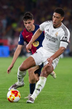 Seville, İspanya - 26 Nisan 2025: Copa del Rey finali Sevilla 'da FC Barcelona ile Real Madrid arasında. Barselona kazandı. İspanyol klasiği. Gerçek Madrid oyuncuları.