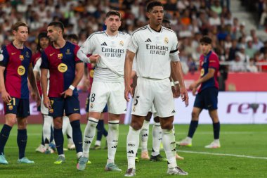 Seville, İspanya - 26 Nisan 2025: Copa del Rey finali Sevilla 'da FC Barcelona ile Real Madrid arasında. Barselona kazandı. İspanyol klasiği. Gerçek Madrid oyuncuları.